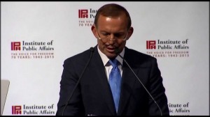 Tony Abbott speaks at last year's IPA dinner (image from glennmurray.com.au)